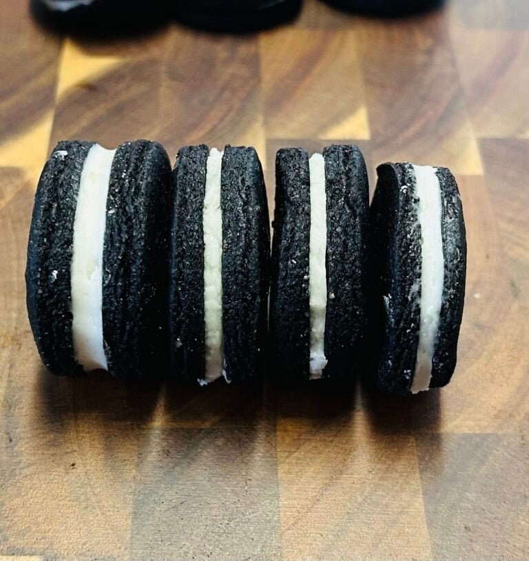 Homemade Oreo Cookies