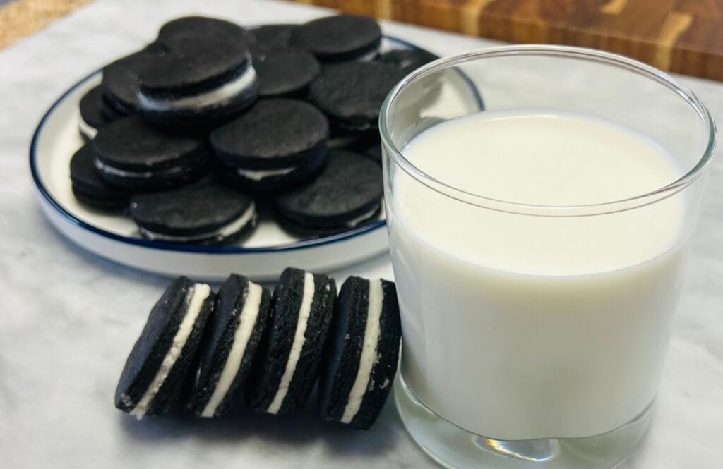 homemade Oreo cookies